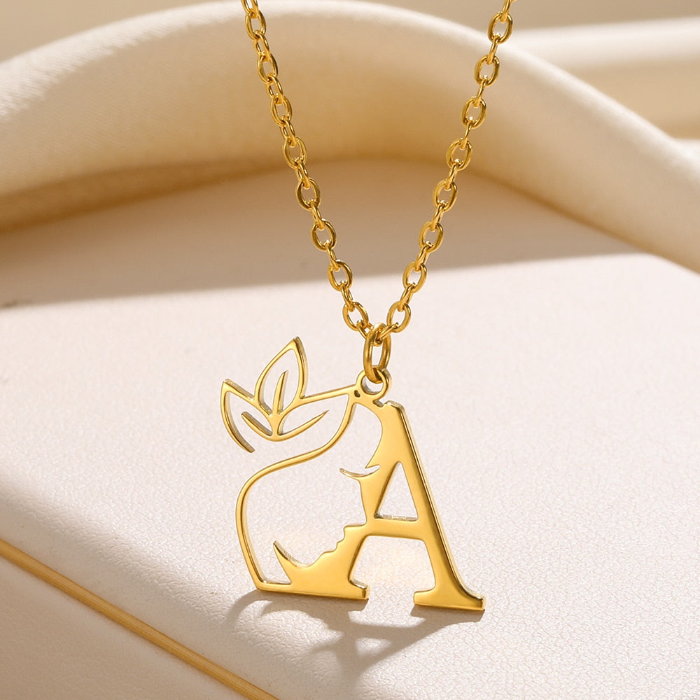 Damen Kette Edelstahl 18k Gold Kette Buchstaben Anhänger mit Blume