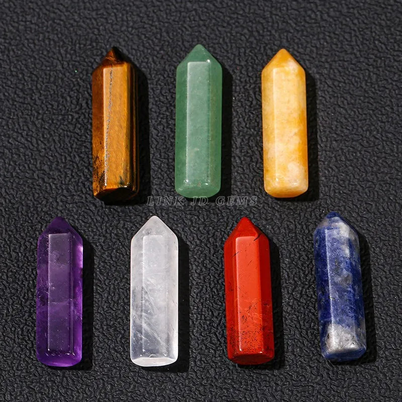 Heilsteine 7 Chakra sechseckige Säule Kristall Set mit sieben Sternen Array Holzplatte für Meditation Balance Wohnkultur Handwerk