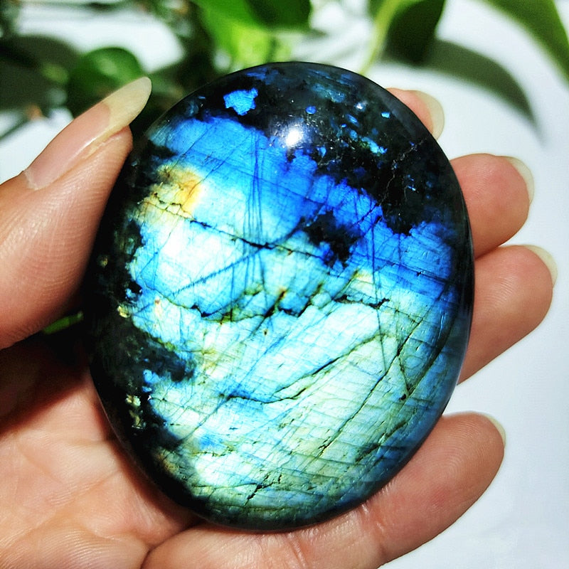 Natural labradorite stone crystal palm stones plaything healing crystals and home decoration