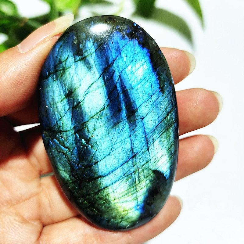 Natural labradorite stone crystal palm stones plaything healing crystals and home decoration