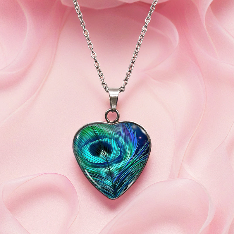 HALSKETTE MIT PFAUENFEDERHERZ